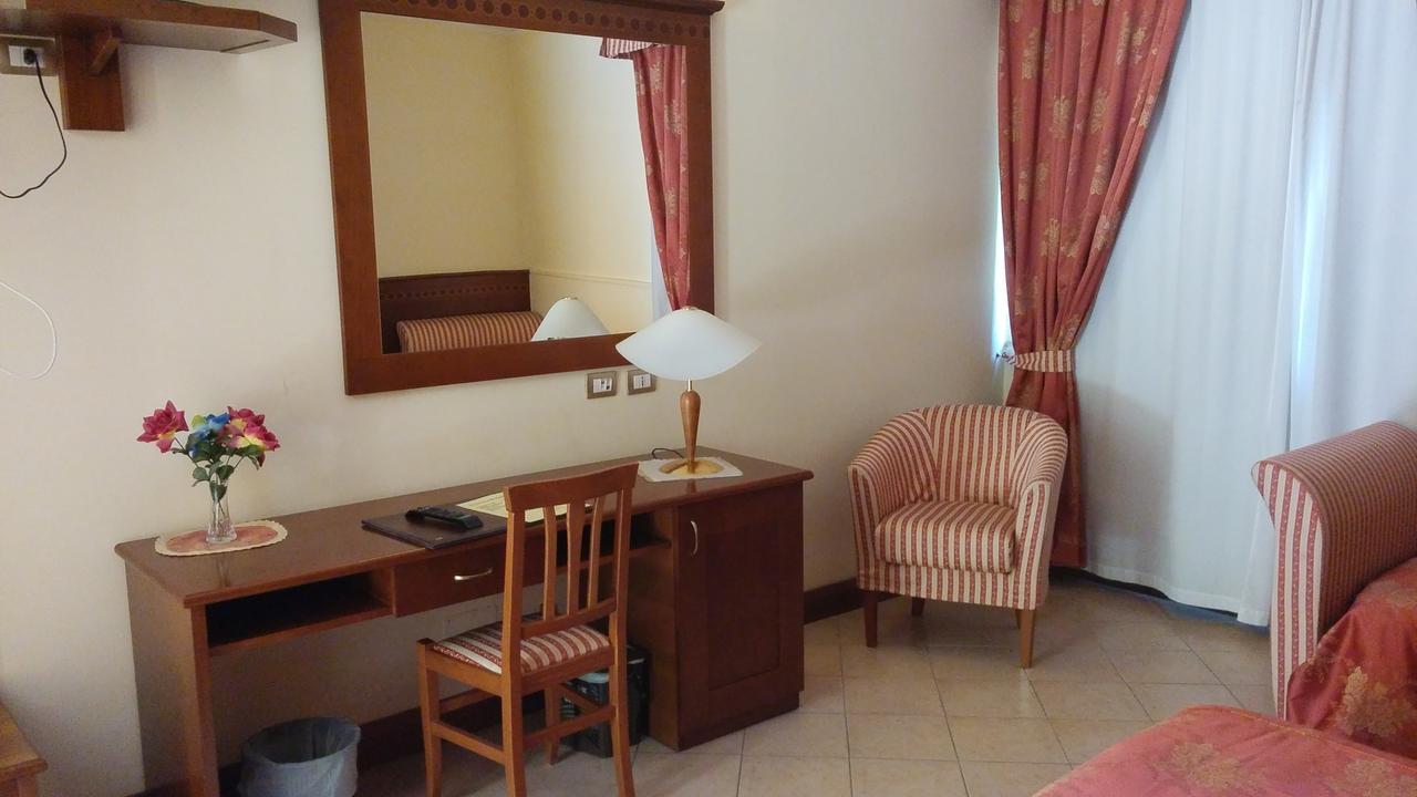 Hotel Turrita Arrone Екстериор снимка